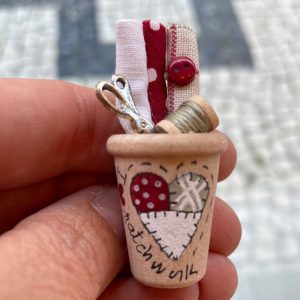 Pregadeiras Sew Much Love – Dedal Bege Patch
