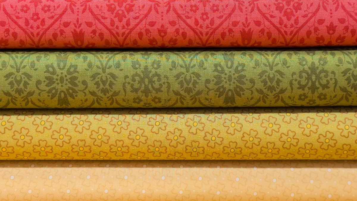 Tecido Marcus Fabrics Golden Era – Picket Fowers Tan - Image 7